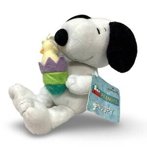 Snoopy Holding a Chick Easter Plush Toy